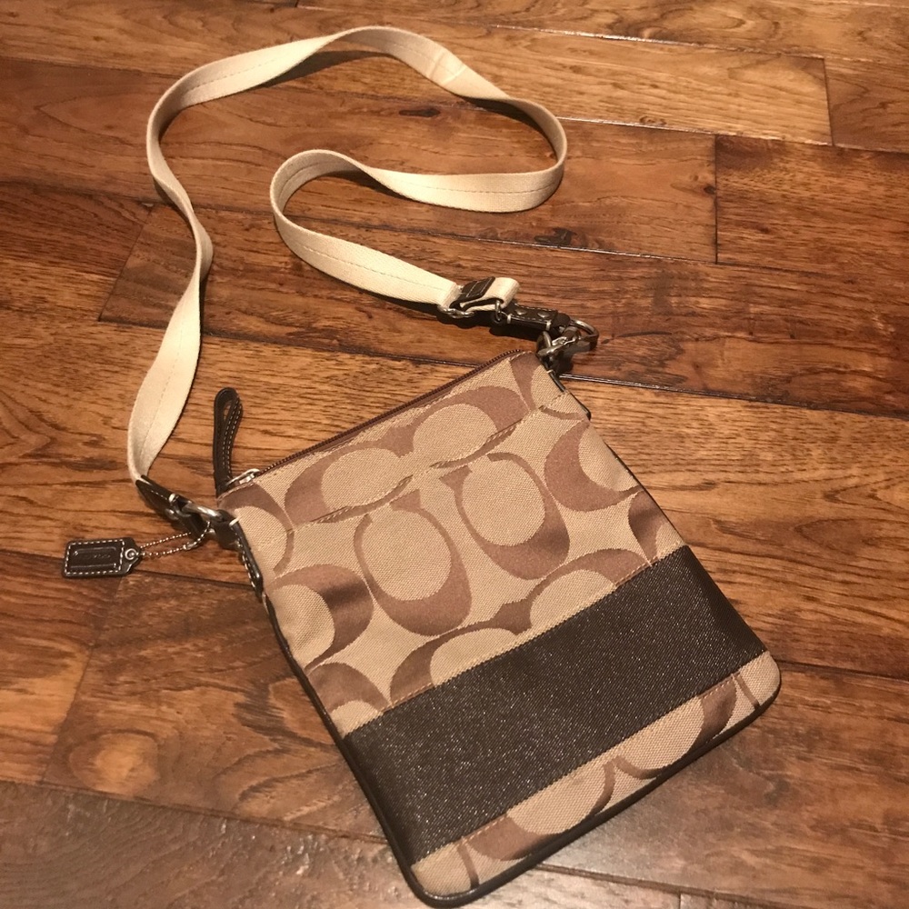 Coach Crossbody Bab